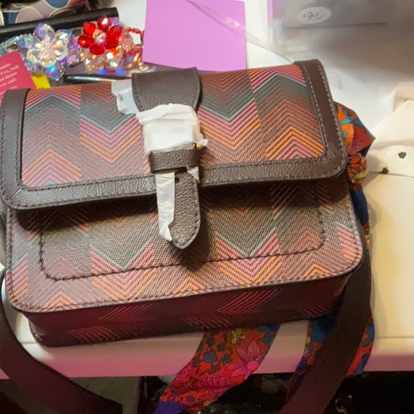 Handbags - New with tags fossil Crossbody